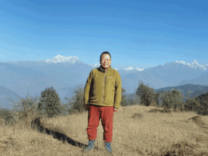 エベレスト方面を遠望 コータン村